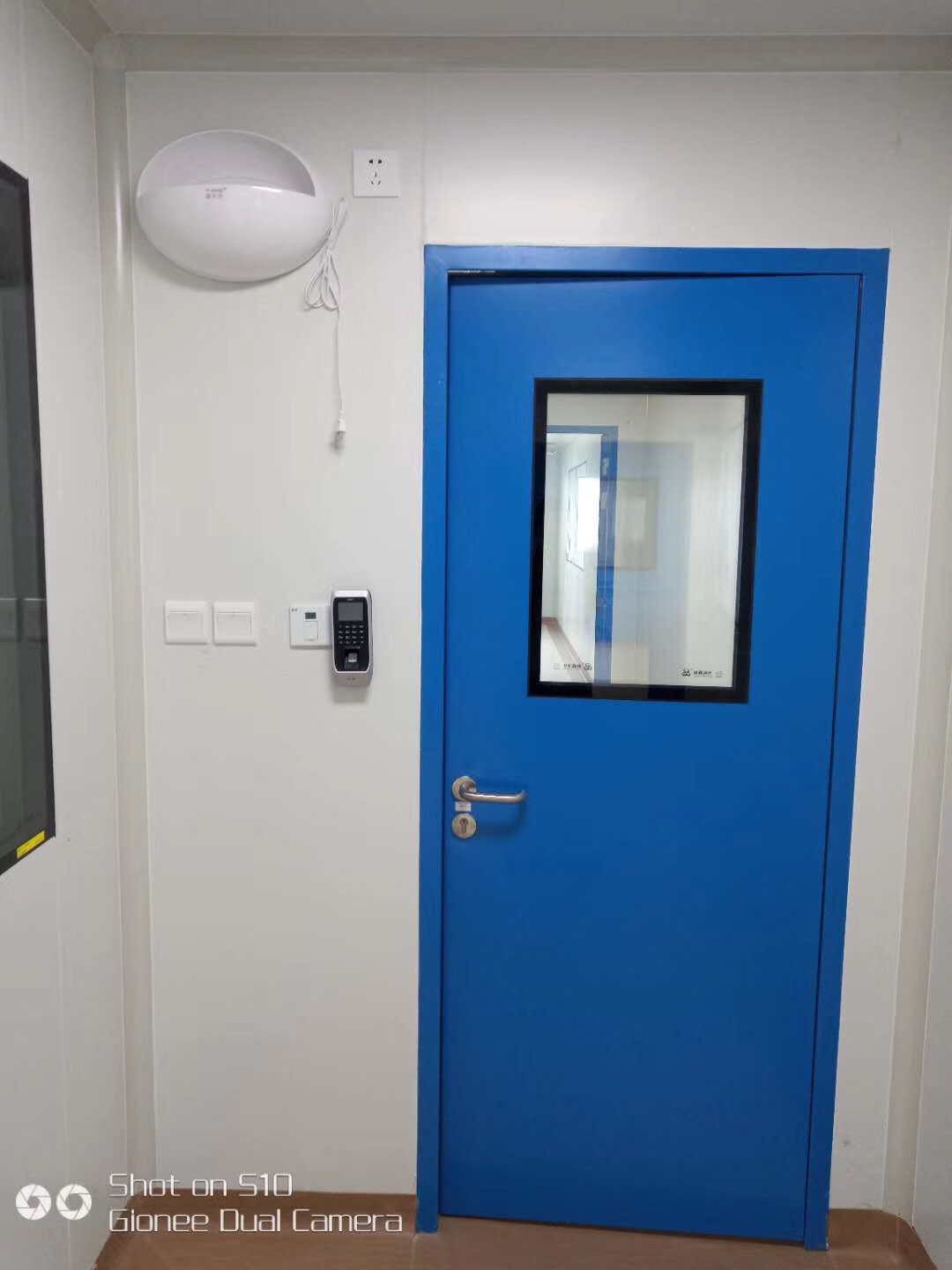 防火門+指紋機(jī)                            